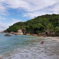 คริสตัลเบย์ยอชท์คลับบีชรีสอร์ท