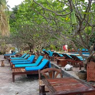 คริสตัลเบย์ยอชท์คลับบีชรีสอร์ท