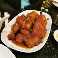 หมูแดงอบน้ำผึ้ง