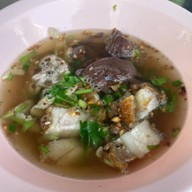ก๋วยจั๊บน้ำใส สะพาน5
