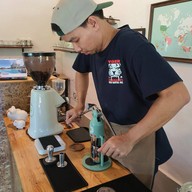 บรรยากาศ บ้านดินใบไม้