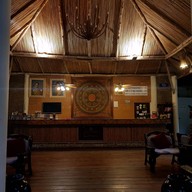 คริสตัลเบย์ยอชท์คลับบีชรีสอร์ท