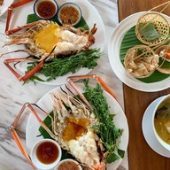 เมนูของร้าน บ้านป้อมเพชร