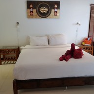 คริสตัลเบย์ยอชท์คลับบีชรีสอร์ท