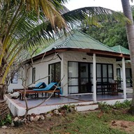 คริสตัลเบย์ยอชท์คลับบีชรีสอร์ท