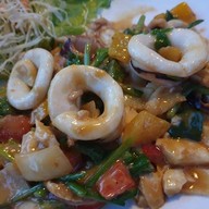 เมนูของร้าน ลุงยุทธป้าเย็น