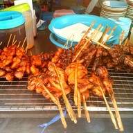 เมนูของร้าน ส้มตำเจ๊ตุ๊ก หน้าบิ๊กซี