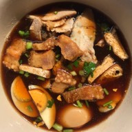 เมนูของร้าน ก๋วยจั๊บตองเจ