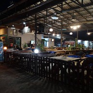 บรรยากาศ ร้านฮ่องเต้ เนื้อย่าง&แจ่วฮ้อน โคราช หนองปรือ