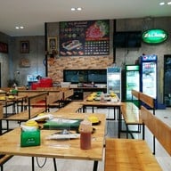 บรรยากาศ ชิว ชิว บาร์ & Restaurantแจ้งวัฒนะ -