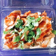 ป้าจิ๋มหมูกรอบ