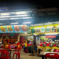 หน้าร้าน ข้าวต้มท่อไอเสีย