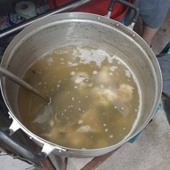 ธานี ข้าวหมูแดง-หมูกรอบ