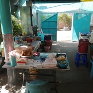 บรรยากาศ ตะวัน กะเพราพริกแห้ง  จิ๊ดจ๊าดจัดจ้าน ประชาอุทิศ54แยก11