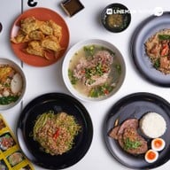 บรรยากาศ 🌶️ เม้งเล้งแซ่บ ตำนานเล้งโคตรแซ่บ 🔥 ก๋วยเตี๋ยวหมูต้มยำ เย็นตาโฟ เกี๊ยวอวบ เส้นหมี่ผัดผักบุ้งฝอย เส้นหมี่ผัดกะเพราหมูตุ๋น กะเพราหมูตุ๋น ข้าวกะเพราหมูตุ๋น ซุปเกี๊ยวกุ้งเด้ง ซุปเกี๊ยวหมูนุ่ม อ่อนกรุบแซ่บ เล้งSuperแซ่บ เล้งซุปเปอร์แซ่บ ซุปตำลึง เม้งเล้งแซ่บ ⭐️