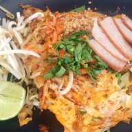 ก๋วยเตี๋ยวโบราณ อาหารตามสั่ง ร้านป้าจากเจ้าเก่า จ.พิจิตร อำเภอสากเหล็ก จังหวัดพิจิตร