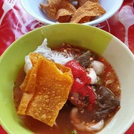 เมนูของร้าน ร้านก๋วยเตี๋ยวต้นไทร