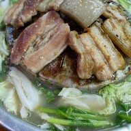 เยี่ยนไท่หมูกระทะ ปิ่นเกล้า