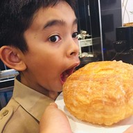 Pintoปิ่นโต