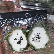 ถั่ว 5 สีปั่น นมสดและขนมไทย