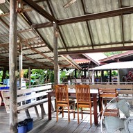 นายจิน ไก่อบโอ่ง