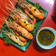 Black & White Seafood