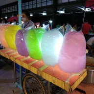 ตลาดแยกช้าง คลองถม วินเทจ