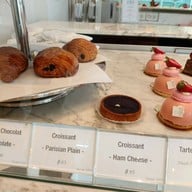 Paris Mikki สุขุมวิท 19