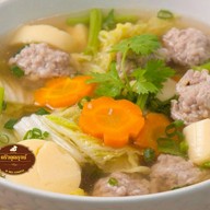 เมนูของร้าน ครัวคุณรุจน์ ฉะเชิงเทรา