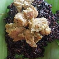 เจ๊พราวข้าวเหนียวหมูสุโขทัย พัทลุง