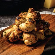 เมนูของร้าน Scoozi Urban Pizza ทากะ ทาวน์