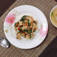 ป้าจิ๋มหมูกรอบ