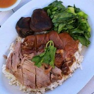 อาหารตามสั่ง สเต็ก&กะบัฟ