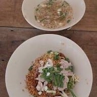 ก๋วยเตี๋ยว เจ๊ไพ