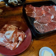 เมนูของร้าน ย่างเนยศาลายา