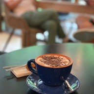 Paradai  ถนนตะนาว