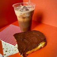 โกโก้เย็น กับปังปิ้ง