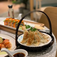 LET'S EAT Deliciously