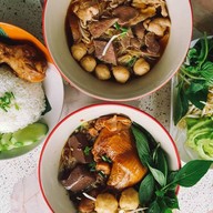 ตามสั่ง ครัวแม่นกอินเตอร์ ตามสั่ง ครัวแม่นกอินเตอร์