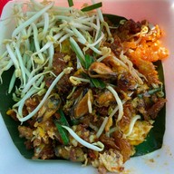 ผัดไทยไฟท์เตอร์ ผัดไทเส้นจันท์ หอยทอดแป้งกรอบ 3 รส