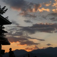 Two Huts Pai
