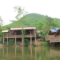 ร้านพรเทพเป็ดย่าง