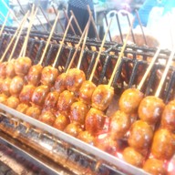 ไส้กรอกชาละวัน (ป้ามาก)