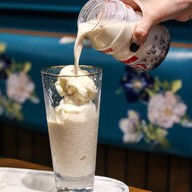 เมนูของร้าน Le Charme