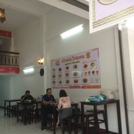 เป๋อ ข้าวมันไก่ตอน สูตรไหหลำ