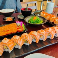 เมนูของร้าน จูนิ ซูชิ สาขา 3 ตลาดโกสุม