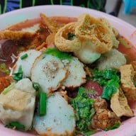 ป้าจุก ก๋วยเตี๋ยวต้มยำ บางโพ
