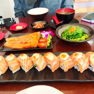 เมนูของร้าน จูนิ ซูชิ สาขา 3 ตลาดโกสุม
