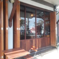 หน้าร้าน Elefin Cafe Bahn Suan Payorm ร้อยเอ็ด