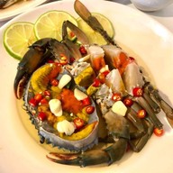 ปูไข่ดองเชียงใหม่ by กิ๋นดื่ม สาขาเชียงใหม่ สารภี-หนองผึ้ง (ติด7-11หนองผึ้ง)